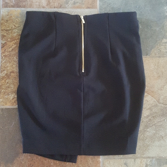 Skirt - Picture 2 of 5